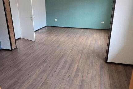 Wohnung Elze - 3 Zimmer, 86 m&sup2;, 650&euro; | Angebot:26462408