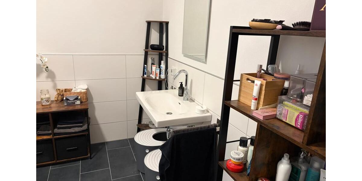 Erdgeschoßwohnung Waldsolms - 3 Zimmer, 108 m&sup2;, 1.285&euro; | Angebot:24940788