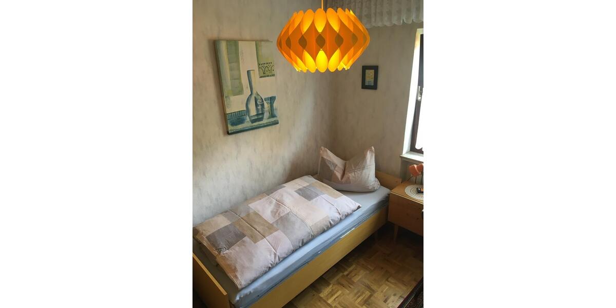 Wohnen auf Zeit Wildeck - 3 Zimmer, 90 m&sup2;, 30&euro; | Angebot:25378322