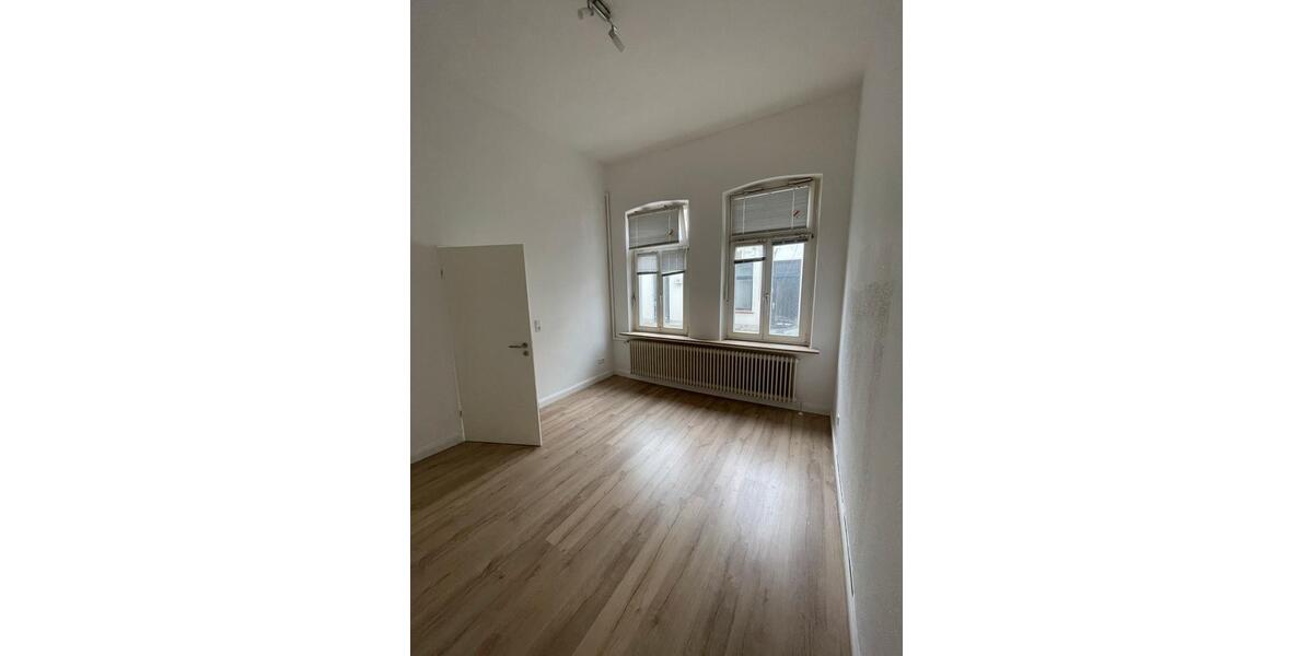 Erdgeschoßwohnung Oldenburg Ziegelhof - 1 Zimmer, 90 m&sup2;, 550&euro; | Angebot:25640685