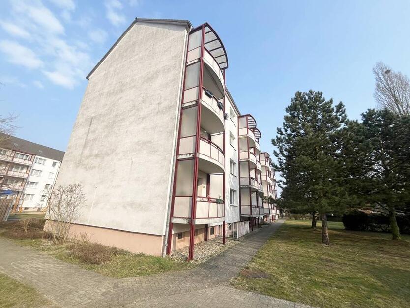 Sanierte EG Wohnung mit Balkon und Duschbad!