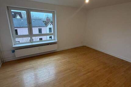 Schöne helle 2 Zimmer Wohnung. 2 zimmer