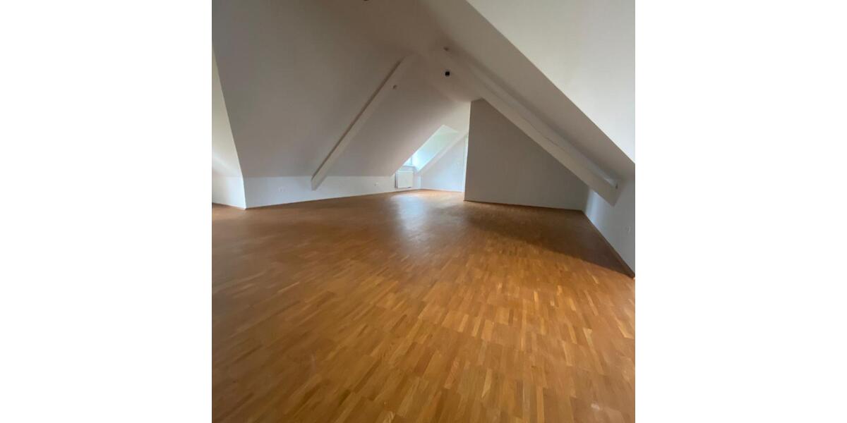 Schöne Doppelhaushälfte mit Garten in ruhiger Lage 4 zimmer