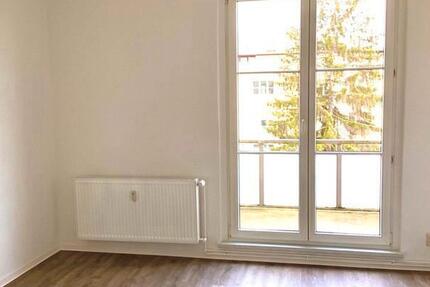 renovierte 2-Zimmer-Wohnung mit Tageslichtbad + Balkon 2 zimmer