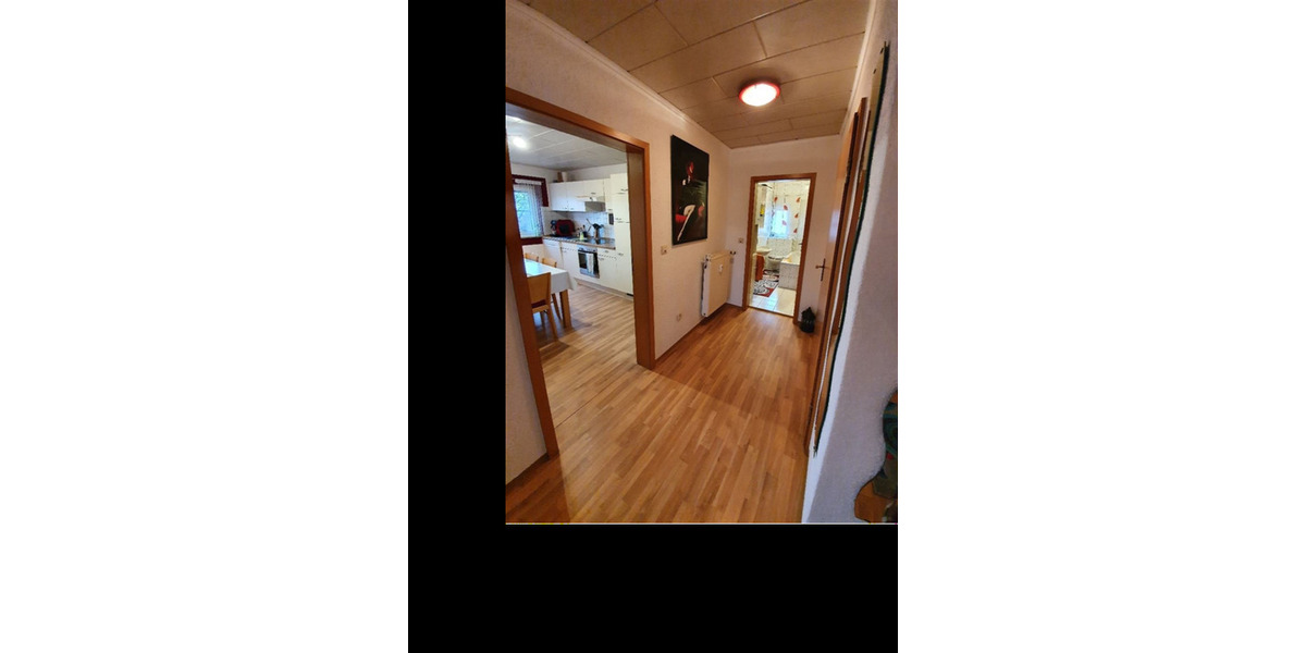 Dachgeschoßwohnung Ebensfeld - 2.5 Zimmer, 70 m&sup2;, 490&euro; | Angebot:26253186