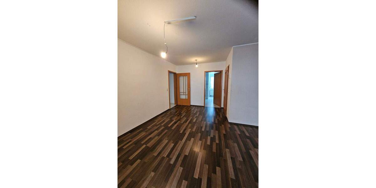 Etagenwohnung Neustadt - 3 Zimmer, 87 m&sup2;, 720&euro; | Angebot:26188007