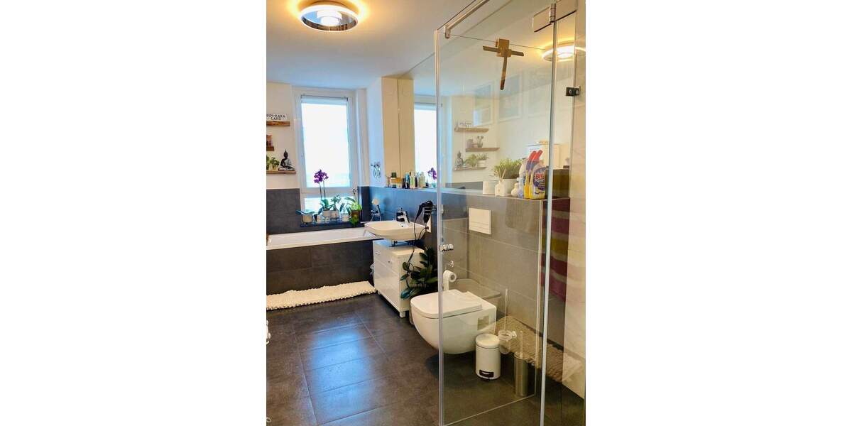 Etagenwohnung Fürth Stadeln - 4 Zimmer, 130 m&sup2;, 1.750&euro; | Angebot:26219308