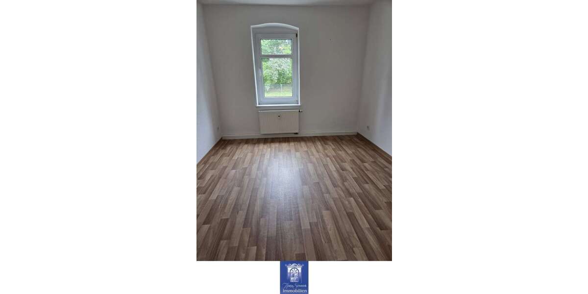 Etagenwohnung Freital - 2 Zimmer, 42 m&sup2;, 320&euro; | Angebot:26800034