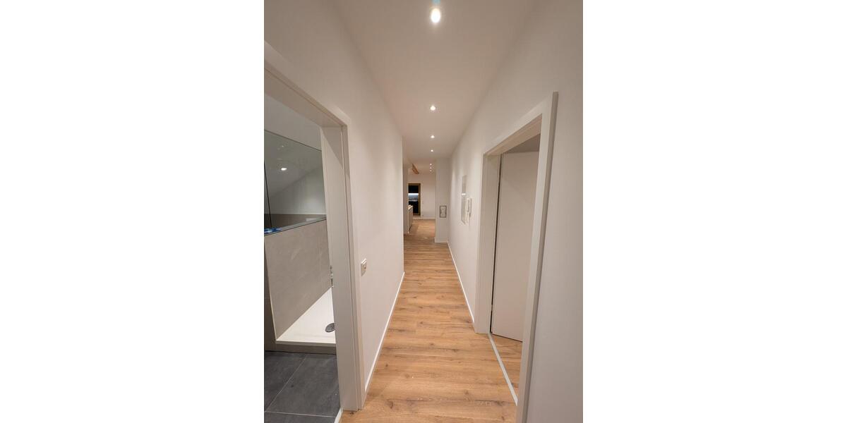 Dachgeschoßwohnung Föhren - 3 Zimmer, 71 m&sup2;, 870&euro; | Angebot:25299195