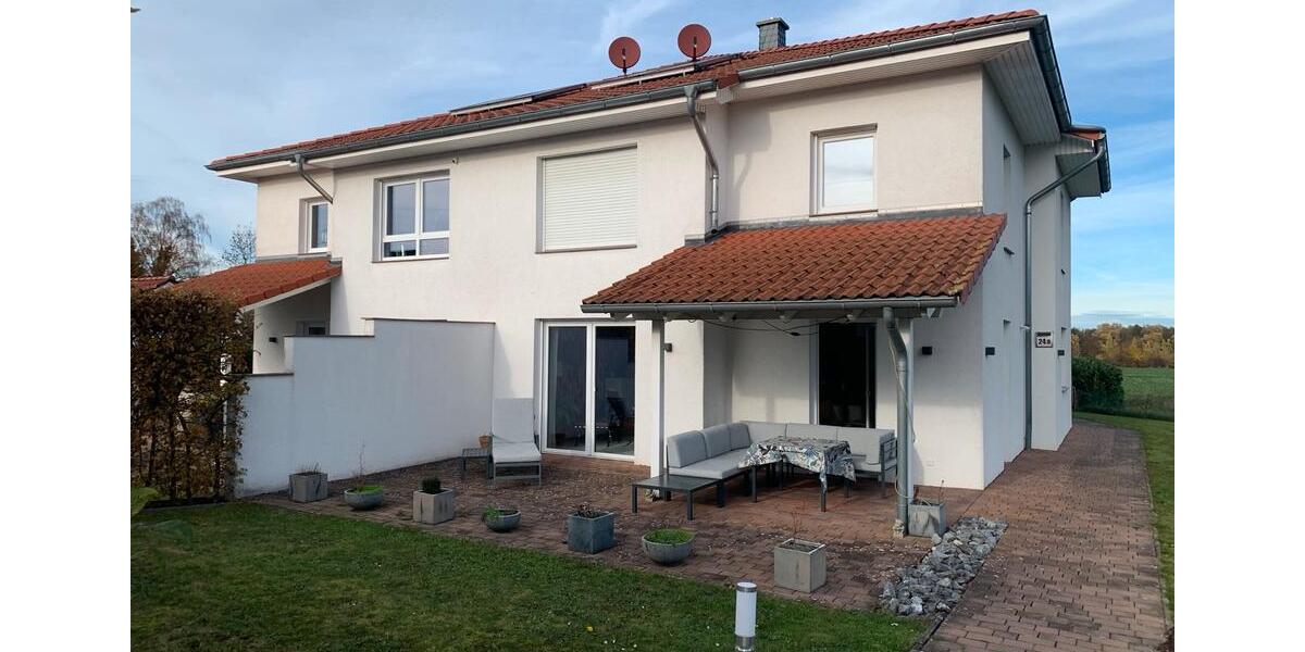 Doppelhaushälfte mit hochwertiger Ausstattung, Blick auf den Harl 5 zimmer