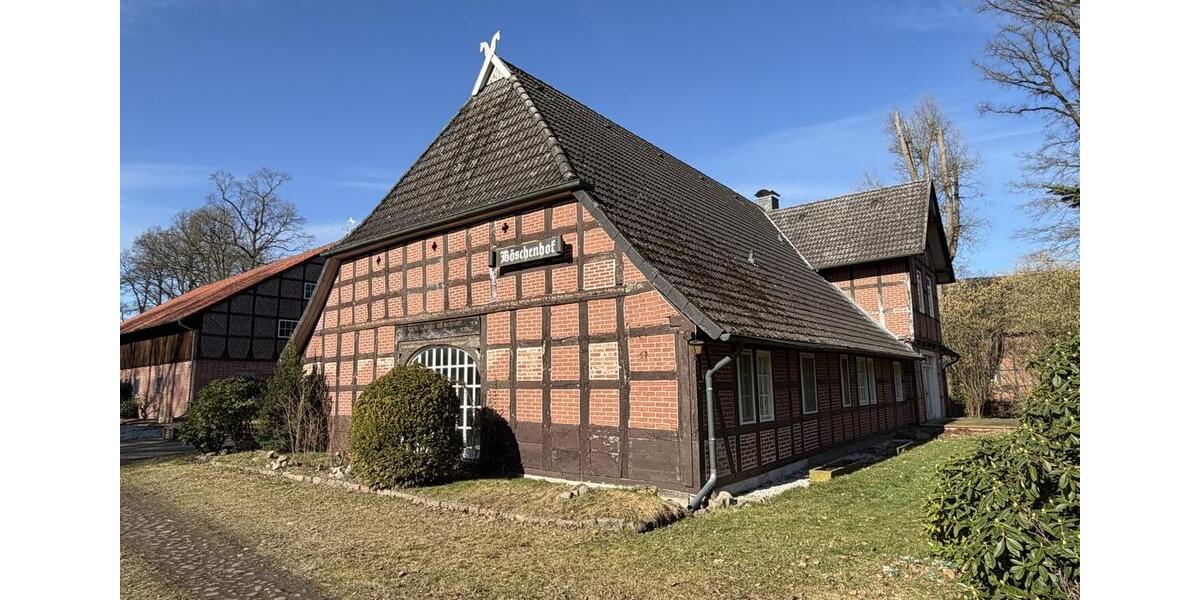 Erdgeschoßwohnung Visselhövede - 9 Zimmer, 355 m&sup2;, 2.556&euro; | Angebot:26232179