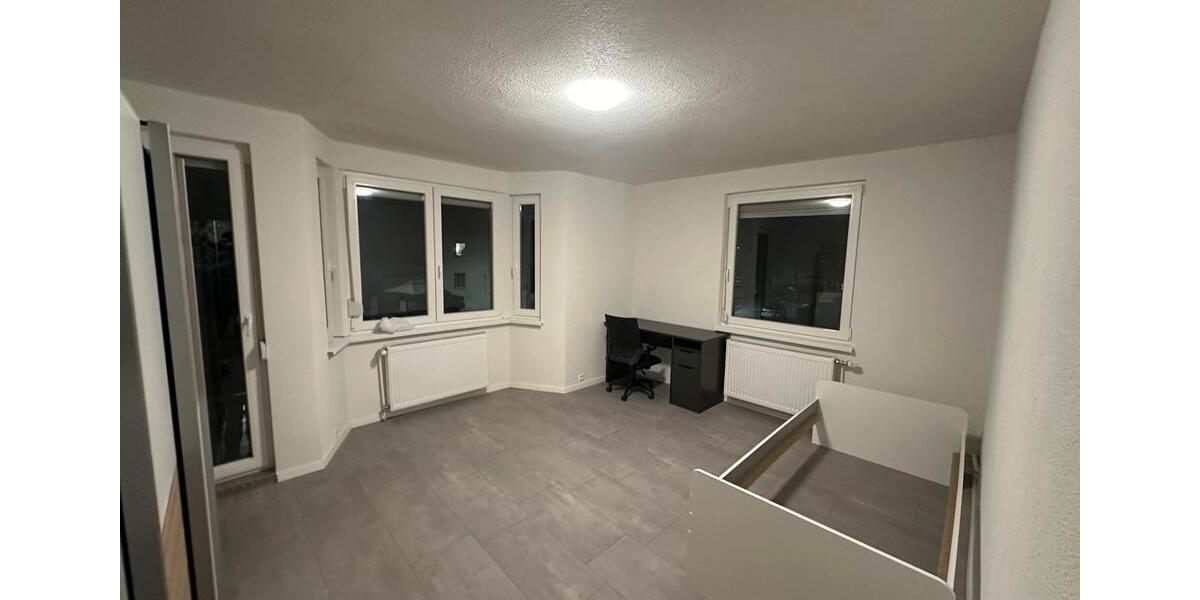 Wohnen auf Zeit Villingen-Schwenningen Schwenningen - 4 Zimmer, 20 m&sup2;, 320&euro; | Angebot:26581430