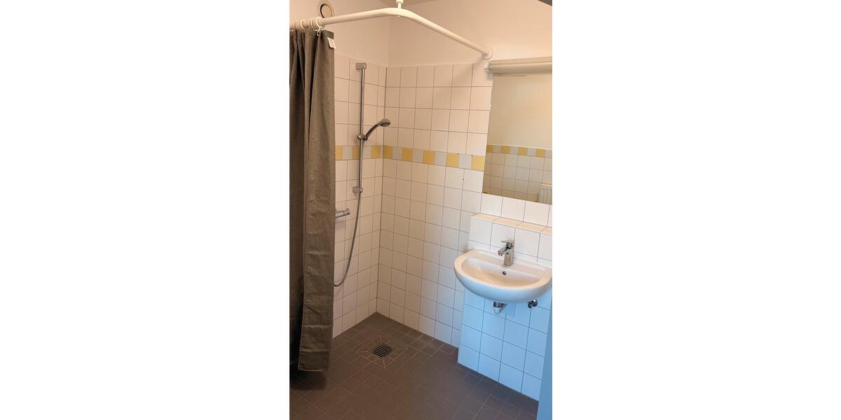 Wohnen auf Zeit Jevenstedt - 8 Zimmer, 20 m&sup2;, 25&euro; | Angebot:26463525