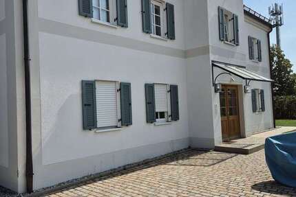 Haus zum Mieten in Erdweg 1.550 € 113.4 m²
