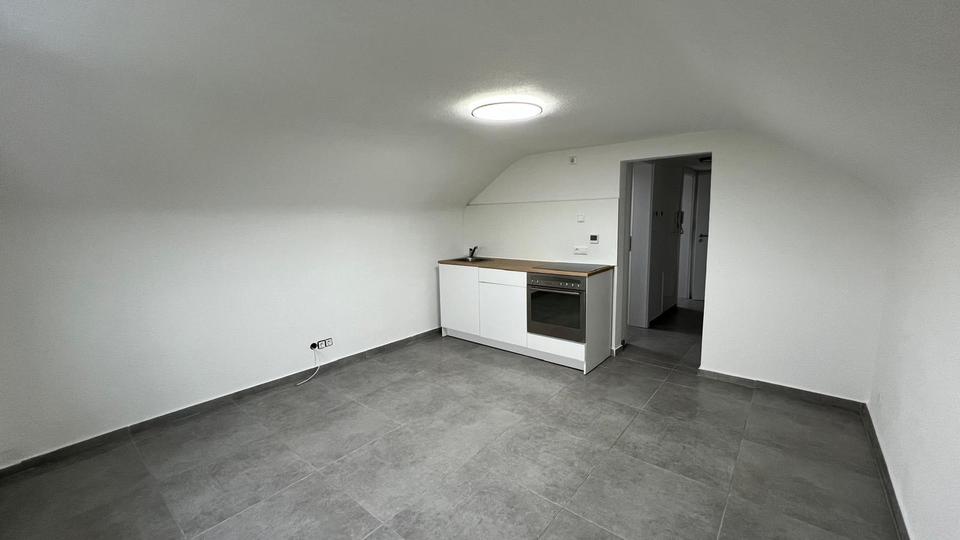 Dachgeschoßwohnung Herrenberg - 2 Zimmer, 40 m&sup2;, 690&euro; | Angebot:26630899