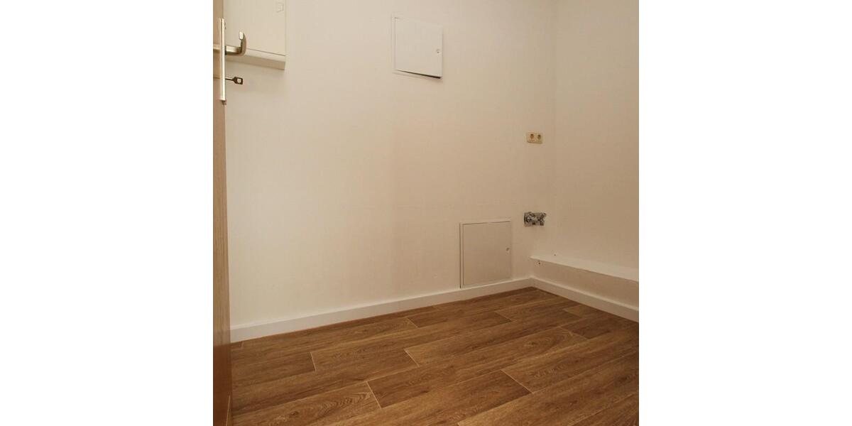 Erdgeschoßwohnung Güstrow - 2 Zimmer, 58 m&sup2;, 445&euro; | Angebot:24175901