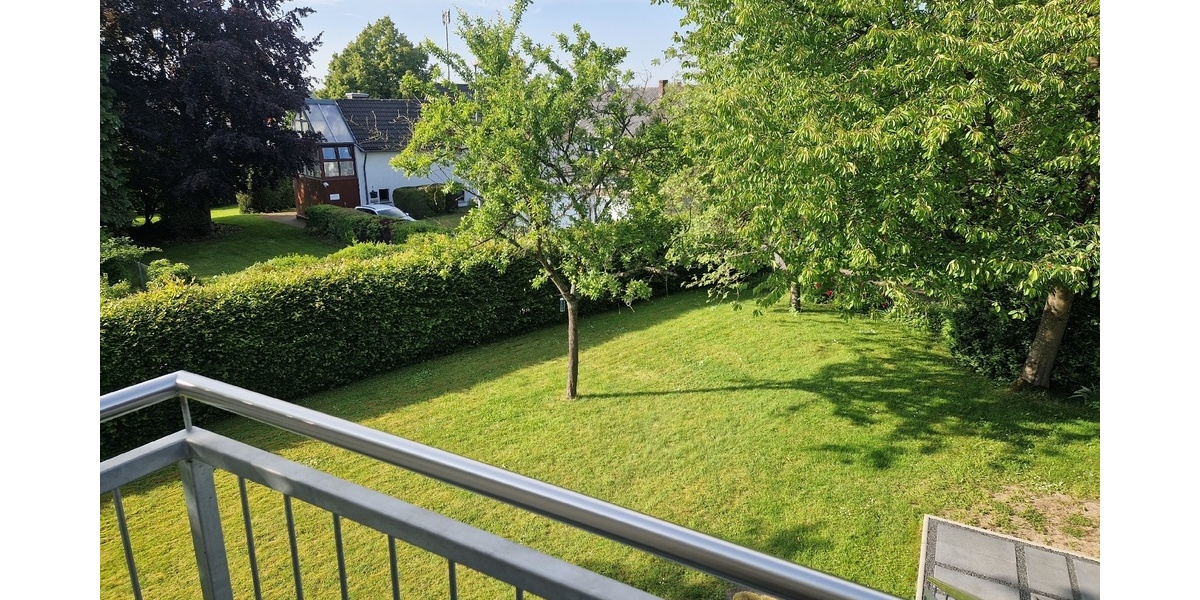 Dachgeschosswohnung mit Weitblick im idyllischen Berghausen bei Königswinter - Dachgeschoßwohnung Königswinter Berghausen | Angebot:26177242