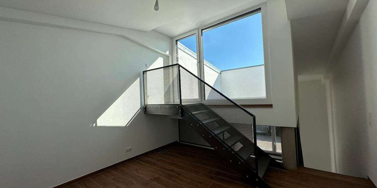 Etagenwohnung Freiburg Mooswald - 2 Zimmer, 84 m&sup2;, 1.680&euro; | Angebot:26750986