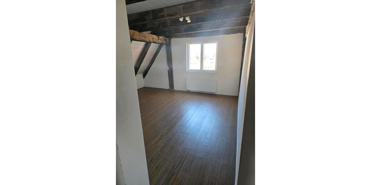 Maisonettenwohnung Frickenhausen - 4 Zimmer, 140 m&sup2;, 1.500&euro; | Angebot:26364868