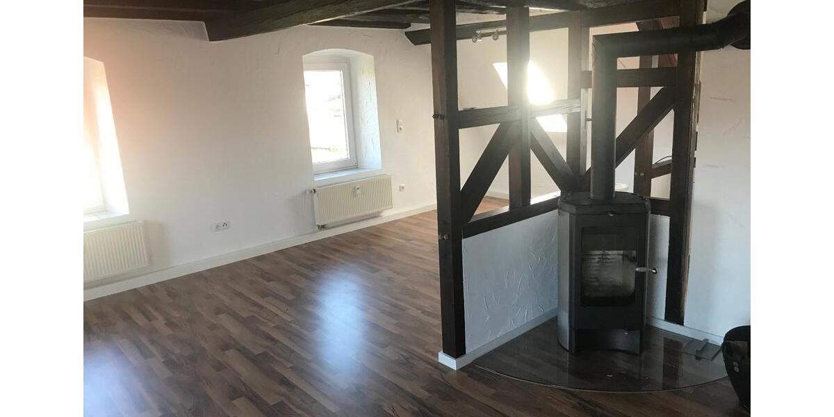 Dachgeschoßwohnung Geiselwind - 2 Zimmer, 575&euro; | Angebot:24455518