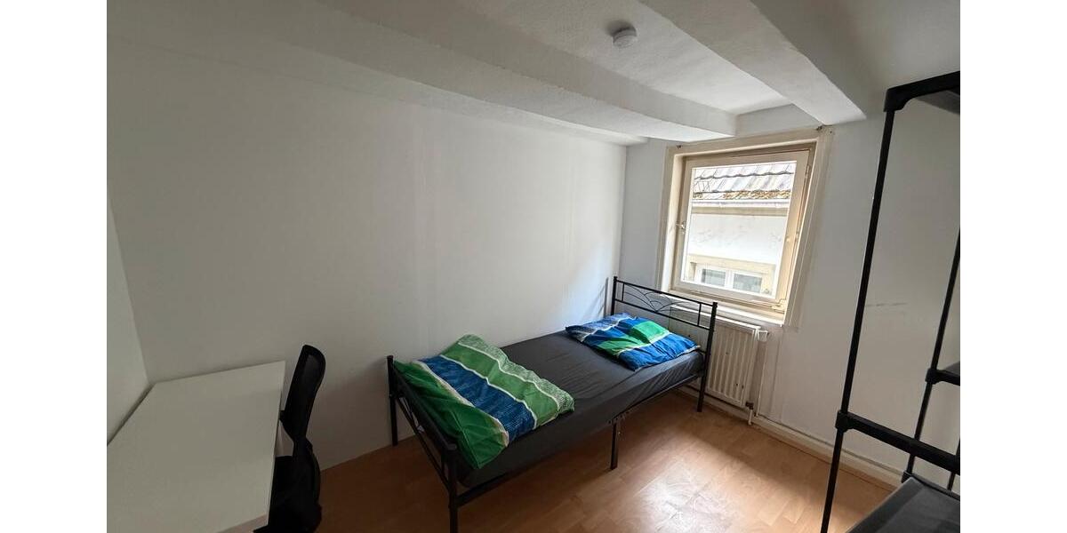 Wohnen auf Zeit Velbert Langenberg - 8 Zimmer, 150 m&sup2;, 450&euro; | Angebot:25550413