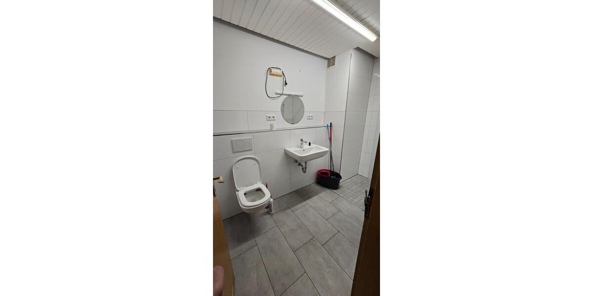 Wohnen auf Zeit Velbert Langenberg - 8 Zimmer, 150 m&sup2;, 500&euro; | Angebot:25550413