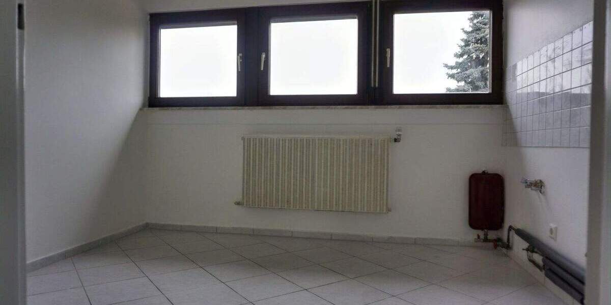 Etagenwohnung Ettlingen - 3 Zimmer, 75 m&sup2;, 800&euro; | Angebot:25214501