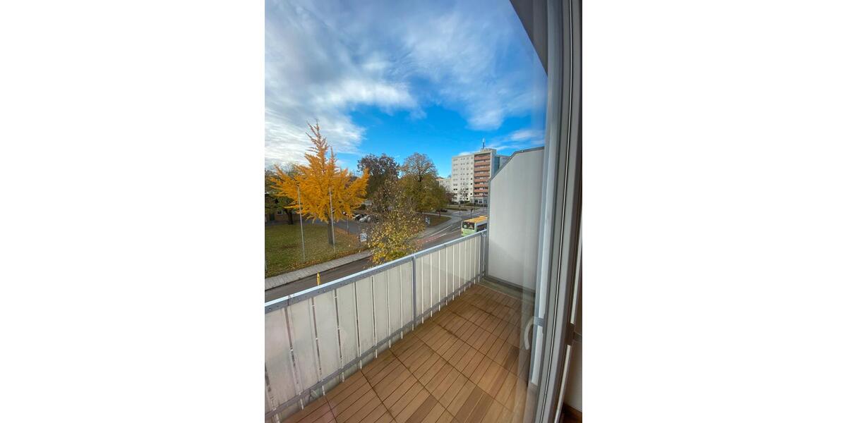 Schöne Wohnung mit Balkon und guter Anbindung 3 zimmer