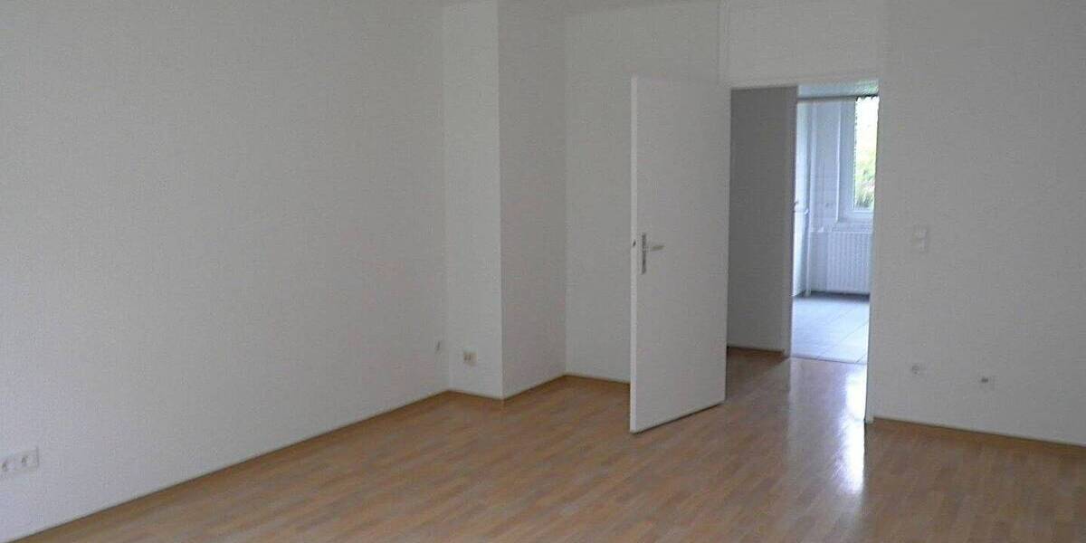 Etagenwohnung Bielefeld Innenstadt - 3 Zimmer, 76 m&sup2;, 680&euro; | Angebot:26105537