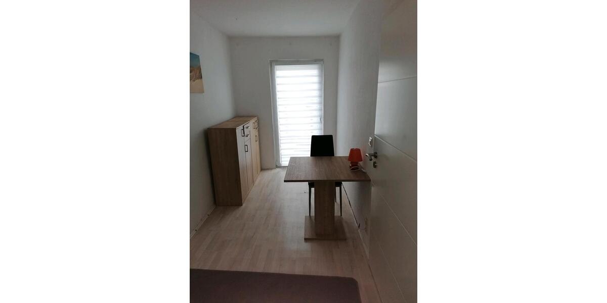 Wohnen auf Zeit Auma-Weidatal Weidatal - 4 Zimmer, 70 m&sup2;, 25&euro; | Angebot:23691981