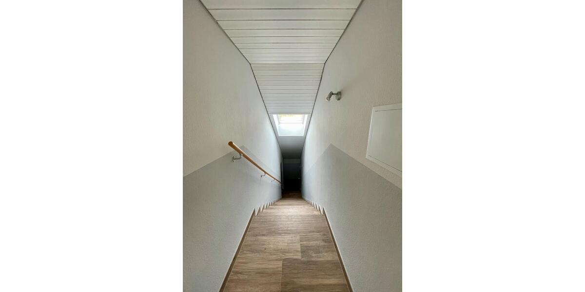 Dachgeschoßwohnung Leidersbach - 2 Zimmer, 60 m&sup2;, 600&euro; | Angebot:26527332