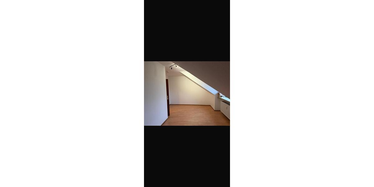 Dachgeschoßwohnung Viernheim - 1 Zimmer, 26 m&sup2;, 600&euro; | Angebot:24916624
