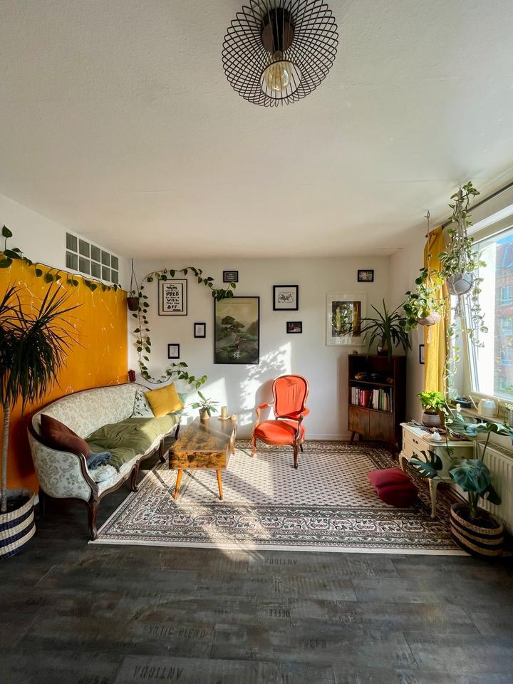 Zwischenmiete in Ehrenfeld (2 MonateSep+Okt2Zi50qm900€)