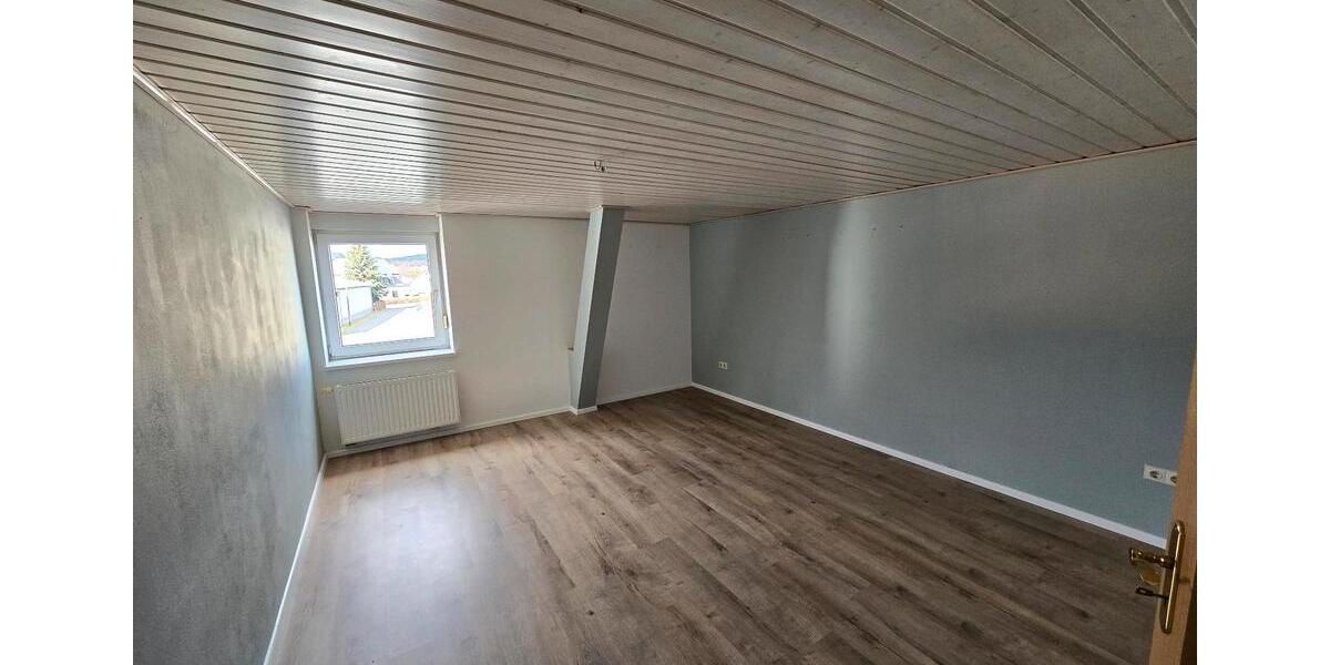 Etagenwohnung Olbernhau - 3 Zimmer, 97 m&sup2;, 590&euro; | Angebot:25376813