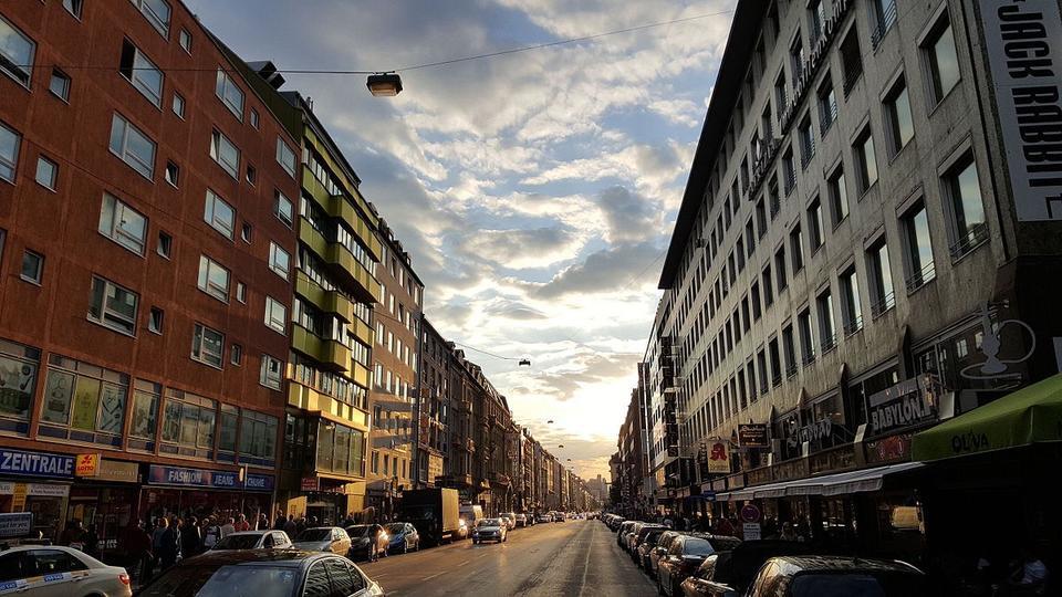 Zimmer (Bett) in WG zu vermieten in Stadtmitte - möbliert