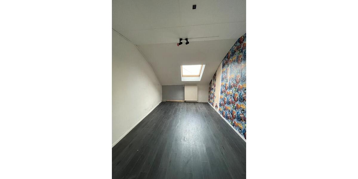 Dachgeschoßwohnung Merchweiler - 3 Zimmer, 81 m&sup2;, 670&euro; | Angebot:26339720