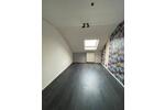 Dachgeschoßwohnung Merchweiler - 3 Zimmer, 81 m&sup2;, 670&euro; | Angebot:26339720