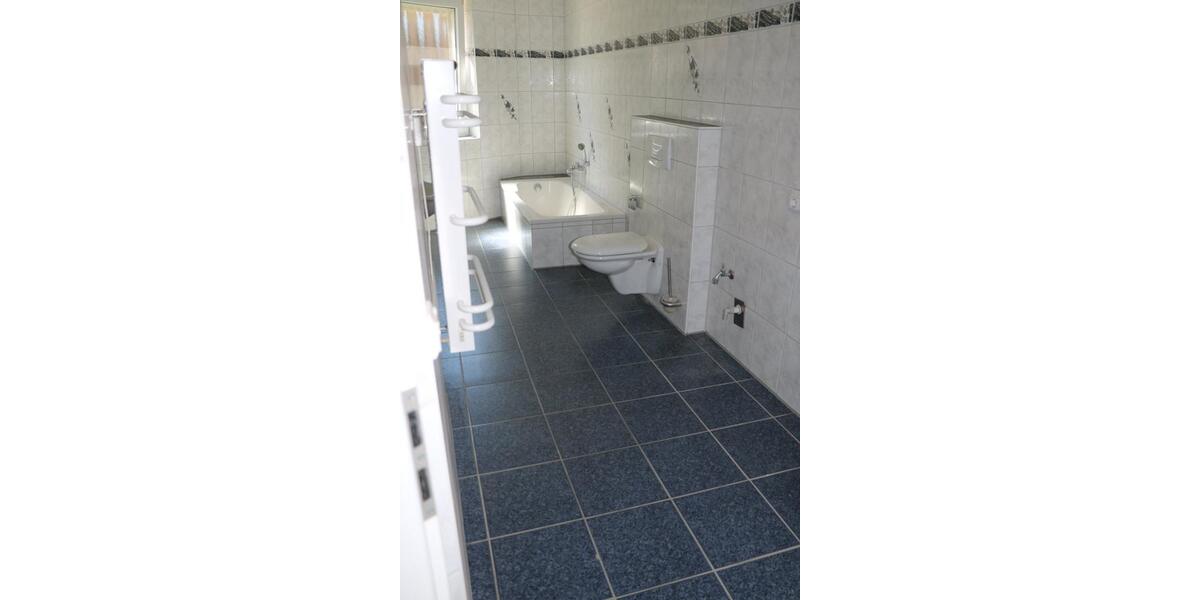 Erdgeschoßwohnung Rühen - 2 Zimmer, 64 m&sup2;, 505&euro; | Angebot:24600694