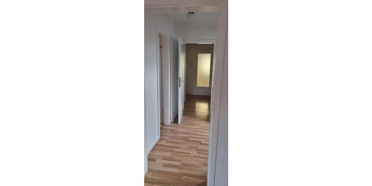 Dachgeschoßwohnung Kassel Philippinenhof-Warteberg - 3 Zimmer, 65 m&sup2;, 750&euro; | Angebot:25144560