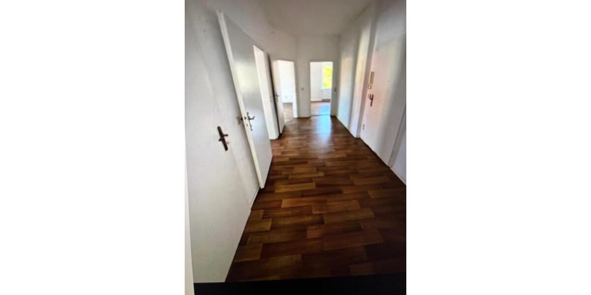 Etagenwohnung Heidenau - 3 Zimmer, 68 m&sup2;, 503&euro; | Angebot:25021713