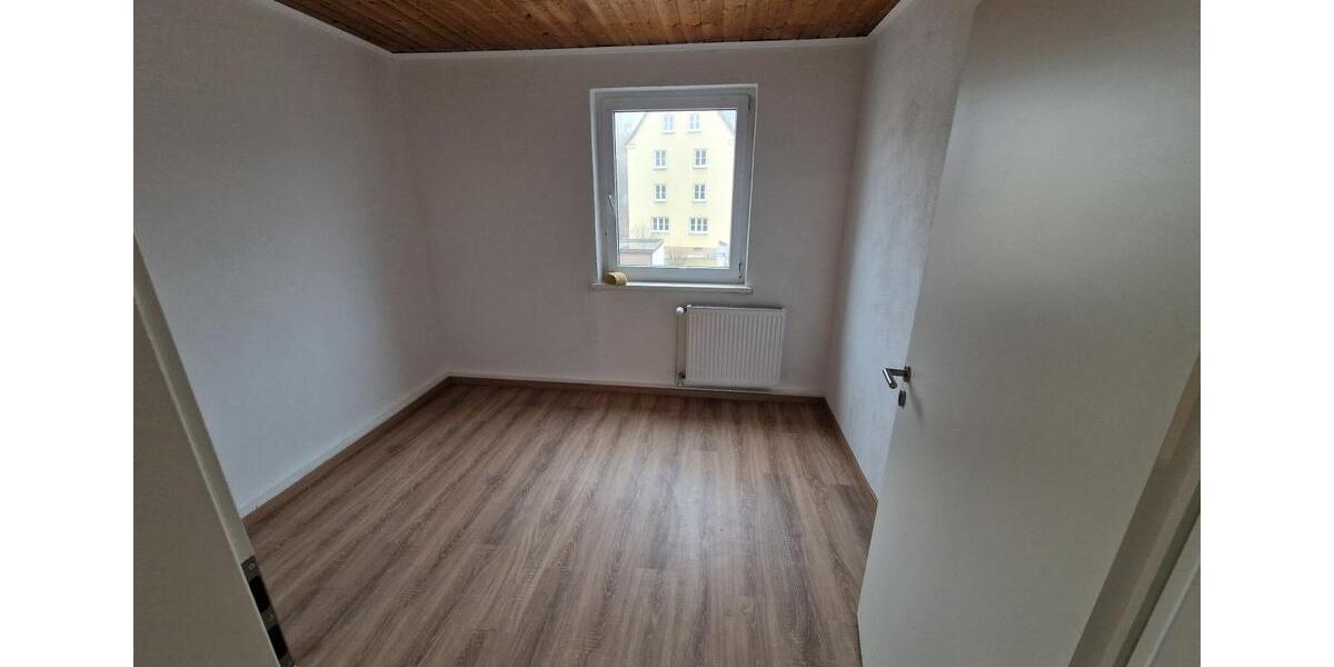 Etagenwohnung Wilhelmsthal - 5 Zimmer, 114 m&sup2;, 1.230&euro; | Angebot:24839702