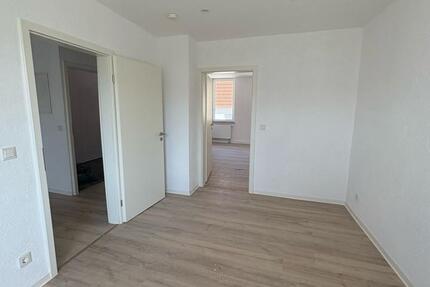 + + + SANIERTE 2 ZKB DG WOHNUNG OTTWEILER + + + zimmer