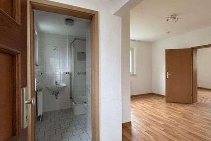 Wohnung Leuna Leuna-Göhlitzsch - 1 Zimmer, 35 m&sup2;, 280&euro; | Angebot:26017344