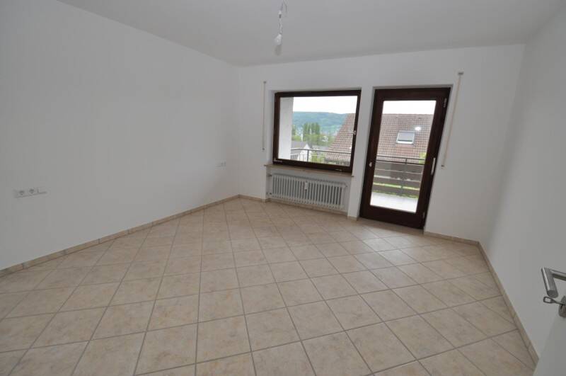 Etagenwohnung Gaienhofen-Hemmenhofen Hemmenhofen - 4 Zimmer, 131 m&sup2;, 1.450&euro; | Angebot:26545146