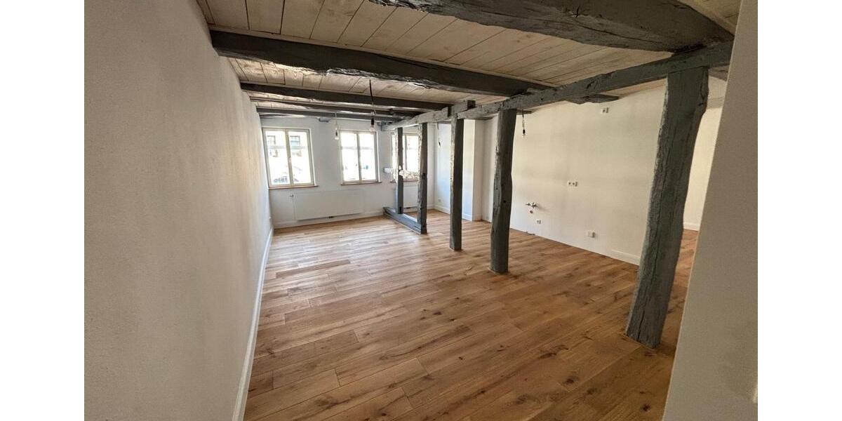 Etagenwohnung Lemgo - 2 Zimmer, 76 m&sup2;, 915&euro; | Angebot:25265403