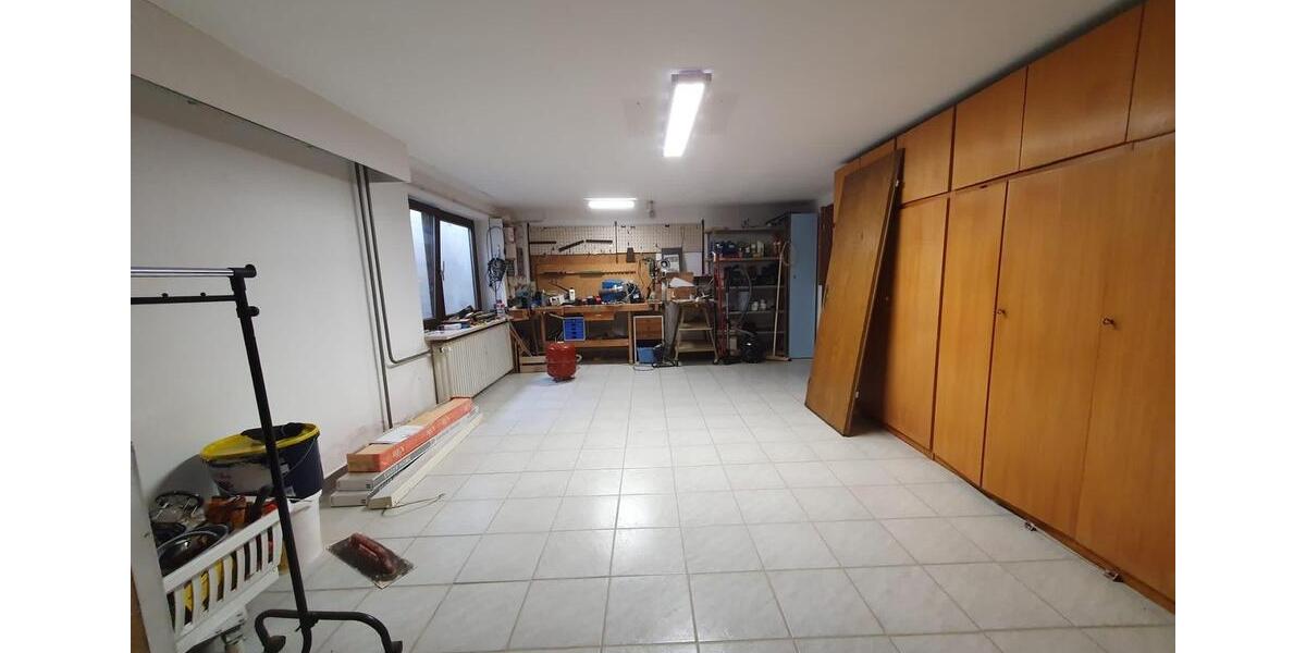 Einfamilienhaus Gilching - 6 Zimmer, 160 m&sup2;, 2.750&euro; | Angebot:25258340