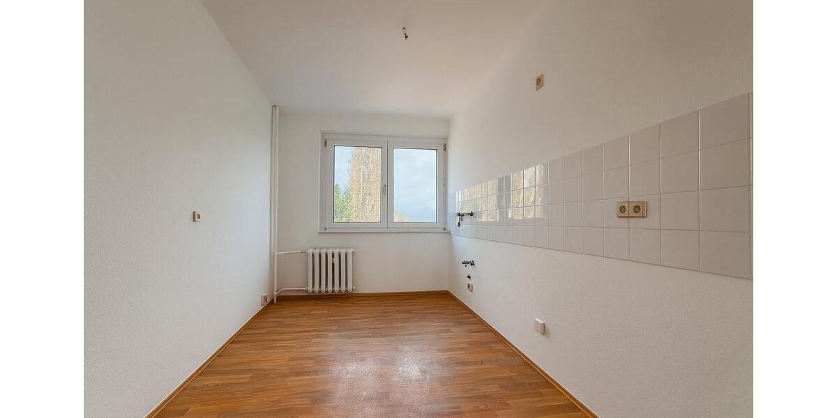 Etagenwohnung Rudolstadt - 4 Zimmer, 70 m&sup2;, 450&euro; | Angebot:26442701