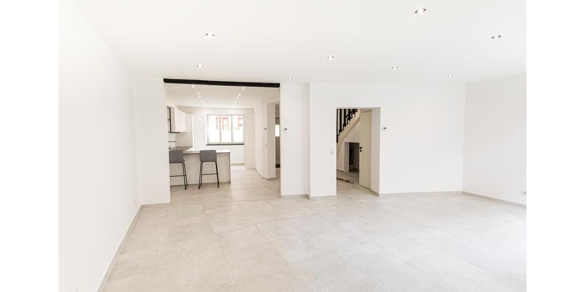 Reihenhaus Wismar Altstadt - 4 Zimmer, 140 m&sup2;, 1.800&euro; | Angebot:25221704