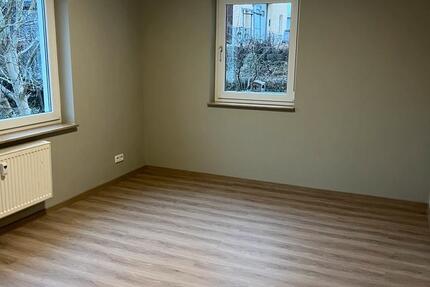 Wohnung Thum - 2 Zimmer, 63 m&sup2;, 460&euro; | Angebot:25098910