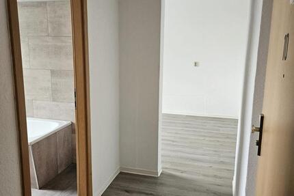 Helle Renovierte 2-Raum-Wohnung in MagdeburgLemsdorf 2 zimmer